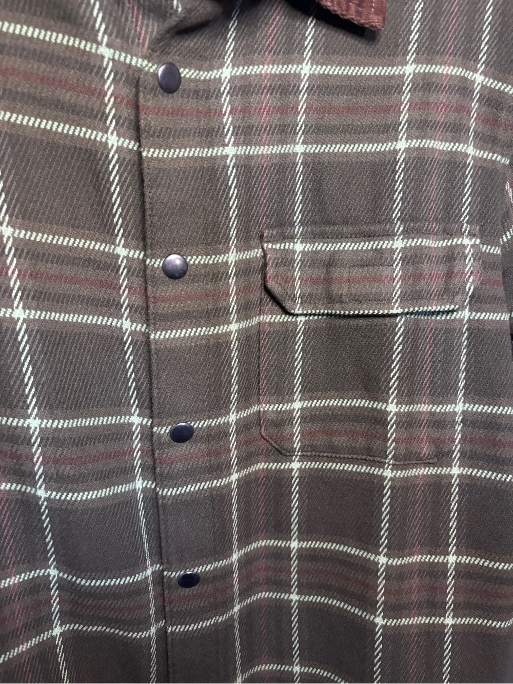 Oakley Mens cozy bear flannel 2.0 Green Plaid Snap-Front with Brown Collar
